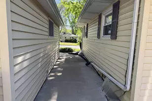5403 Winnequah Rd, Monona, WI 53716 - Photo 7