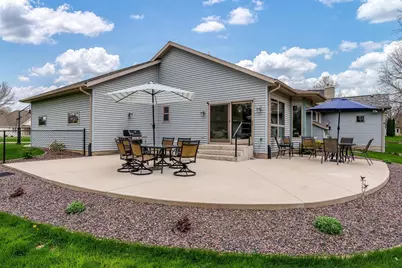 620 Waterford Drive, Beloit, WI 53511 - Photo 5