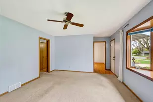1717 Prairie Rd, Madison, WI 53711 - Photo 7