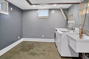 1110 Gilson St, Madison, WI 53715 - Photo 33