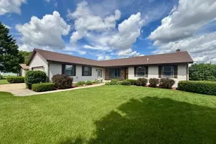 226 Beechwood Dr, Janesville, WI 53548 - Photo 31
