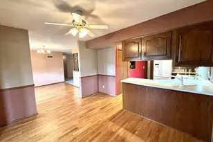 226 Beechwood Dr, Janesville, WI 53548 - Photo 7