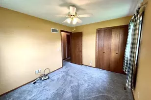 226 Beechwood Dr, Janesville, WI 53548 - Photo 43