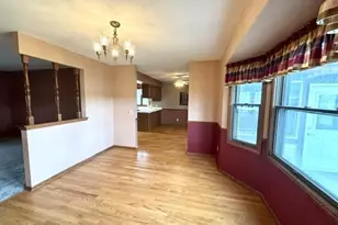226 Beechwood Dr, Janesville, WI 53548 - Photo 9