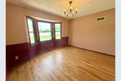 226 Beechwood Drive, Janesville, WI 53548 - Photo 5