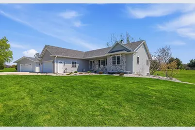 W7545 Country Drive, Beaver Dam, WI 53916 - Photo 5