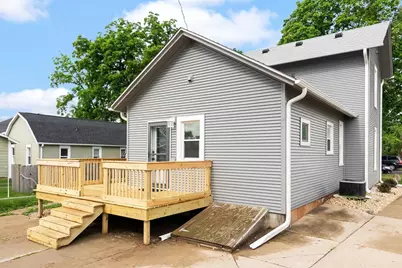 122 S 1st Street, Janesville, WI 53536 - Photo 11