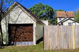 1207 Oak St, Beloit, WI 53511 - Photo 17