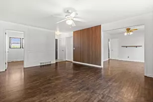 1125 Wheeler Rd, Madison, WI 53704 - Photo 7