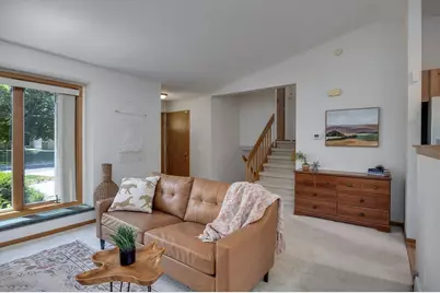 3533 Stonebridge Drive, Madison, WI 53719 - Photo 5