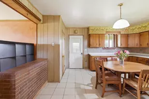 W6649 E Hubbleton Rd, Watertown, WI 53094 - Photo 11