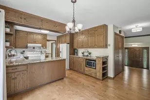 306 Acadia Dr, Madison, WI 53717 - Photo 17
