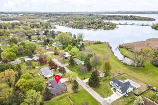 388 Palmer Ave, Green Lake, WI 54941 - Photo 3