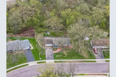 1720 Algonquin Drive, Baraboo, WI 53913 - Photo 11