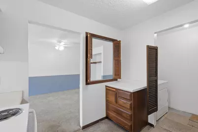 25 Golf Course Road #E, Madison, WI 53704 - Photo 17