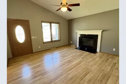 756 Willow Run Street, Cottage Grove, WI 53527 - Photo 9