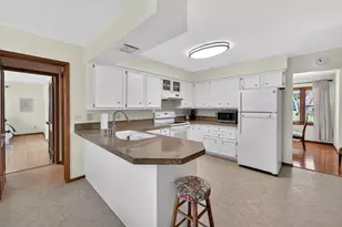 2110 Sheridan Dr, Madison, WI 53704 - Photo 13