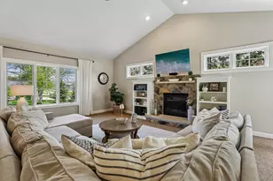 5476 Walden Bay Dr, Waunakee, WI 53597 - Photo 9
