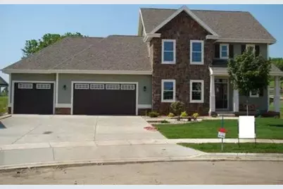 245 Stone Bridge Circle, Deerfield, WI 53531 - Photo 3