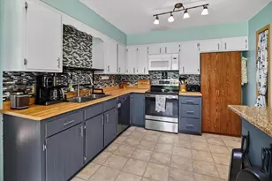 3795 Sunhill Dr, Madison, WI 53718 - Photo 15