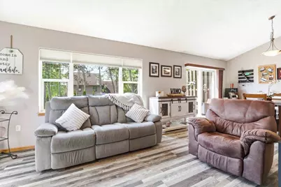 121 Madison Avenue, Baraboo, WI 53913 - Photo 7