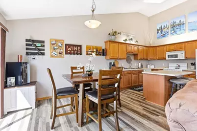 121 Madison Avenue, Baraboo, WI 53913 - Photo 9