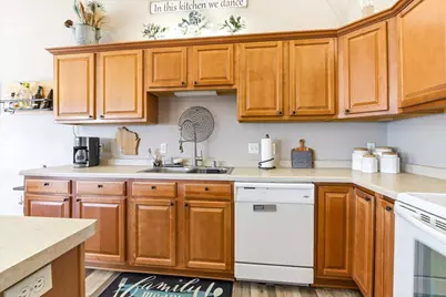 121 Madison Avenue, Baraboo, WI 53913 - Photo 15