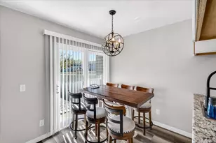 529 East Bluff, Madison, WI 53704 - Photo 11