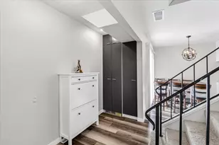 529 East Bluff, Madison, WI 53704 - Photo 3