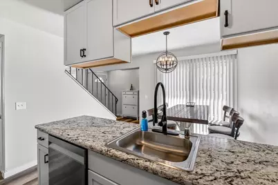 529 East Bluff #529, Madison, WI 53704 - Photo 15