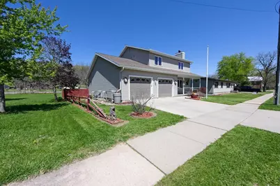 312 E Walnut Street, North Freedom, WI 53951 - Photo 3