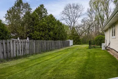 412 Lawn Street, Cambridge, WI 53523 - Photo 27
