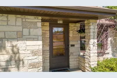 7010 Franklin Avenue, Middleton, WI 53562 - Photo 3
