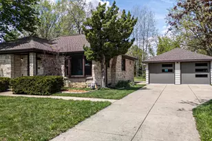 7010 Franklin Ave, Middleton, WI 53562 - Photo 43