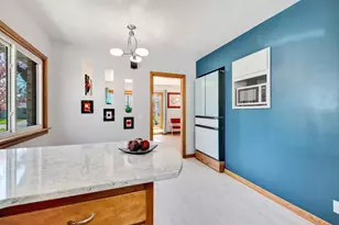 7010 Franklin Ave, Middleton, WI 53562 - Photo 19