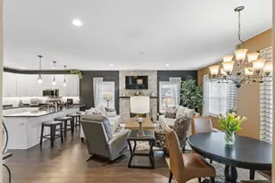 404 Bella Way, Sun Prairie, WI 53590 - Photo 9