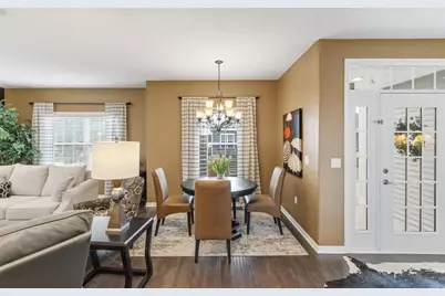 404 Bella Way, Sun Prairie, WI 53590 - Photo 7