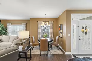 404 Bella Way, Sun Prairie, WI 53590 - Photo 7