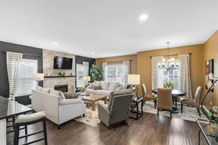 404 Bella Way, Sun Prairie, WI 53590 - Photo 15
