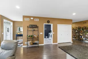 404 Bella Way, Sun Prairie, WI 53590 - Photo 21