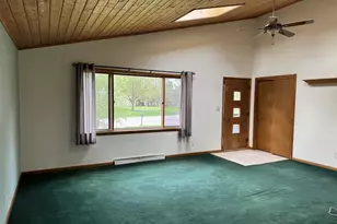 407 Silver Lake Dr, Portage, WI 53901 - Photo 3