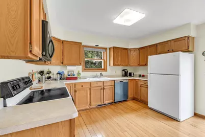 2941 Maple Run Drive, Madison, WI 53719 - Photo 15