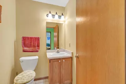2941 Maple Run Drive, Madison, WI 53719 - Photo 11