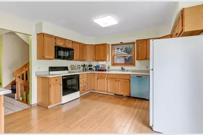 2941 Maple Run Drive, Madison, WI 53719 - Photo 13