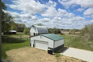 W6581 Meyer Rd, New Lisbon, WI 53950 - Photo 5