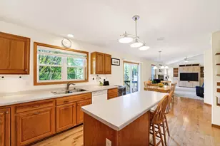 8321 Dolomite Ln, Madison, WI 53719 - Photo 9