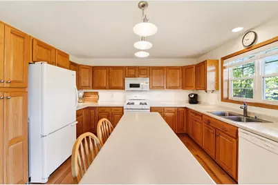 8321 Dolomite Lane, Madison, WI 53719 - Photo 7