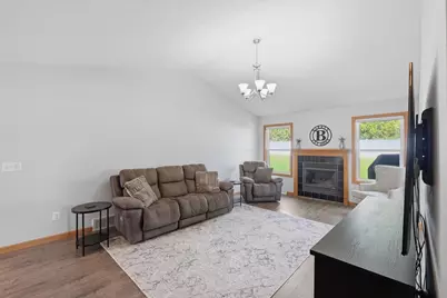 118 Campion Drive, Janesville, WI 53536 - Photo 7