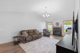 118 Campion Dr, Janesville, WI 53536 - Photo 7
