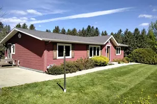356 Sherman Ave, Markesan, WI 53946 - Photo 37